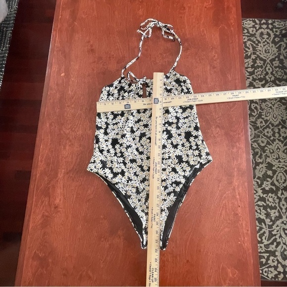 TopShop Halter high Neck Swimsuit One Piece Lined Ditsy Floral Keyhole 10 Black - Picture 10 of 11